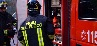 Montecosaro - Esplode una bombola nell’incendio di un capanno, un ferito trasportato in ospedale